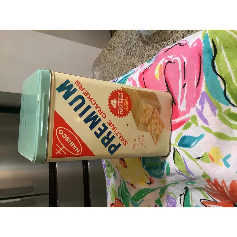 Nabisco Premium Saltine Crackers Tin